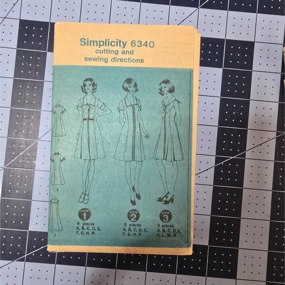 Simplicity 6340 Misses Princess Dress Sewing Pattern Size 14 Bust 36" 1970s - Picture 4 of 5